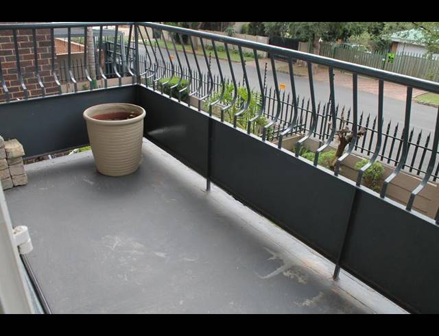 1 BEDROOM APARTMENT FOR SALE IN EDENVALE CENTRAL